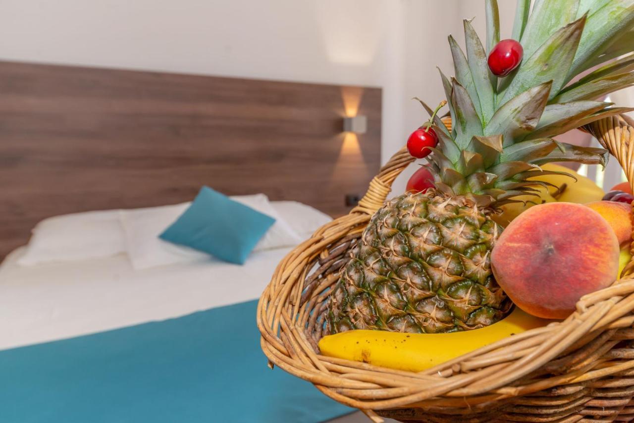 Guest House Medin Petrovac ภายนอก รูปภาพ