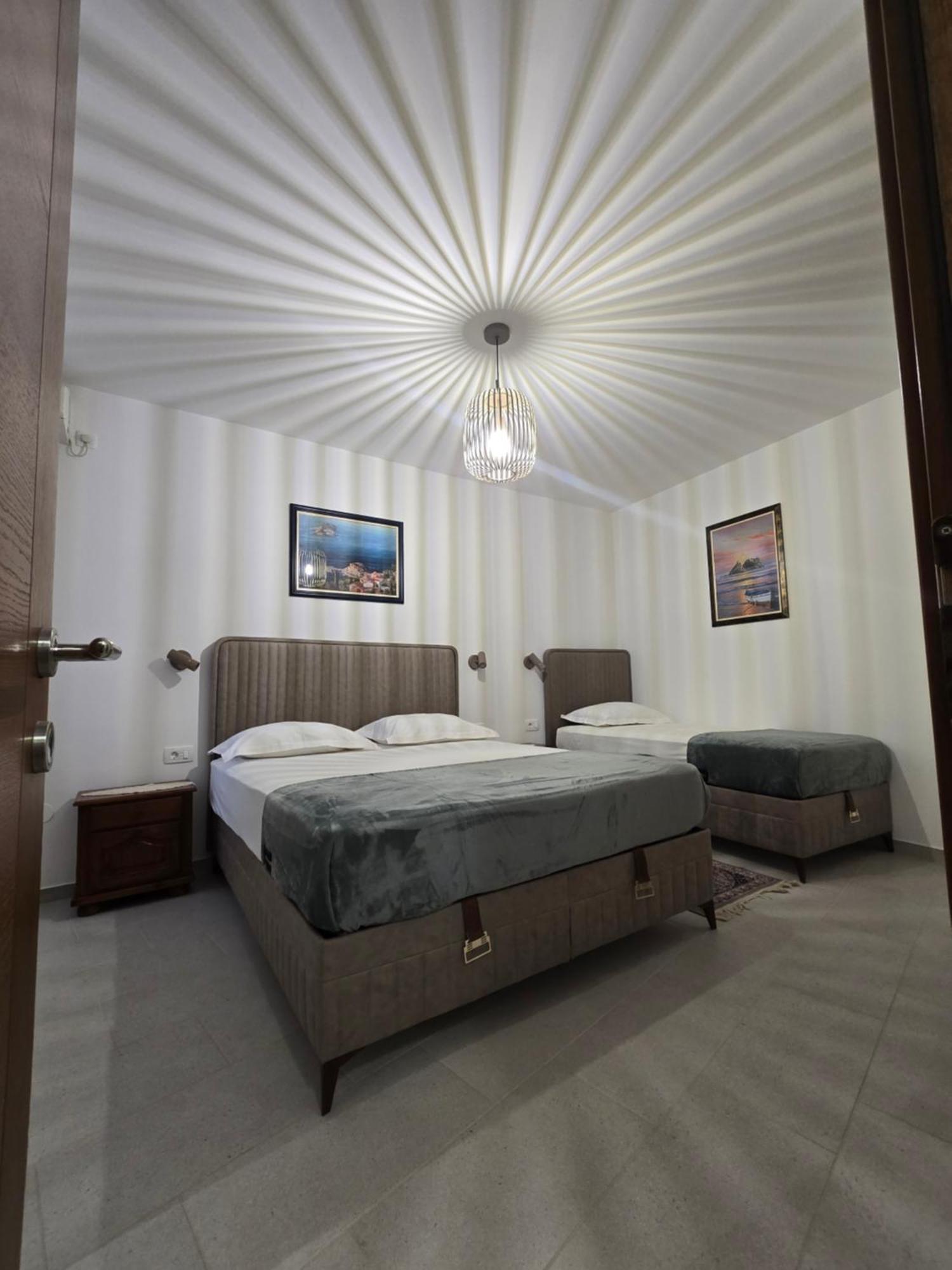 Guest House Medin Petrovac ภายนอก รูปภาพ