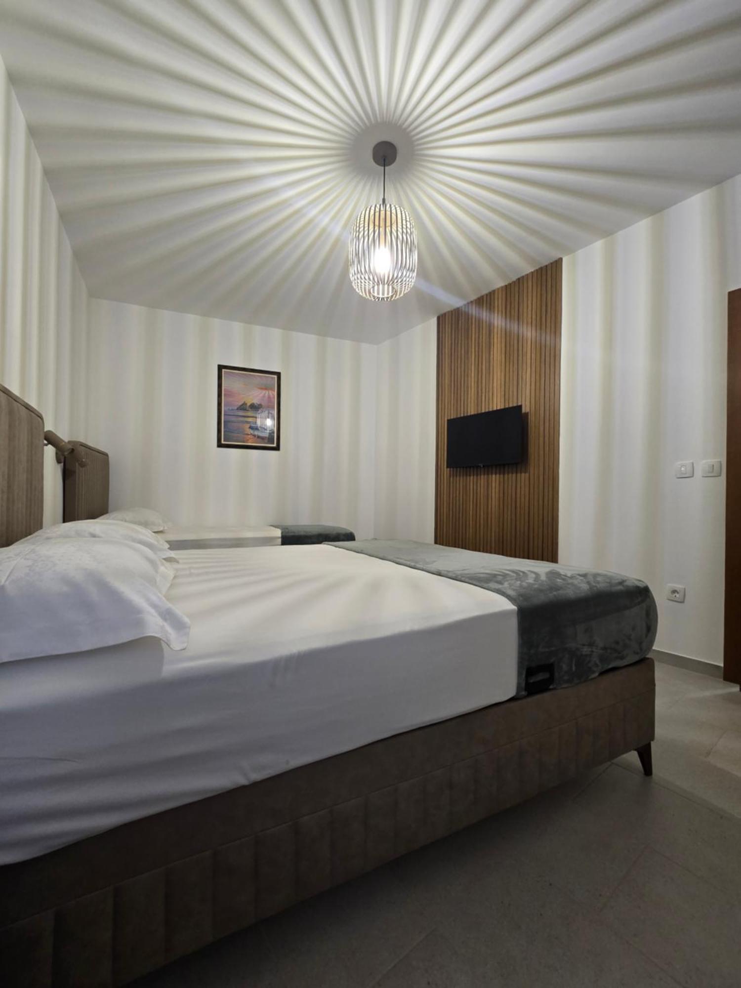Guest House Medin Petrovac ภายนอก รูปภาพ