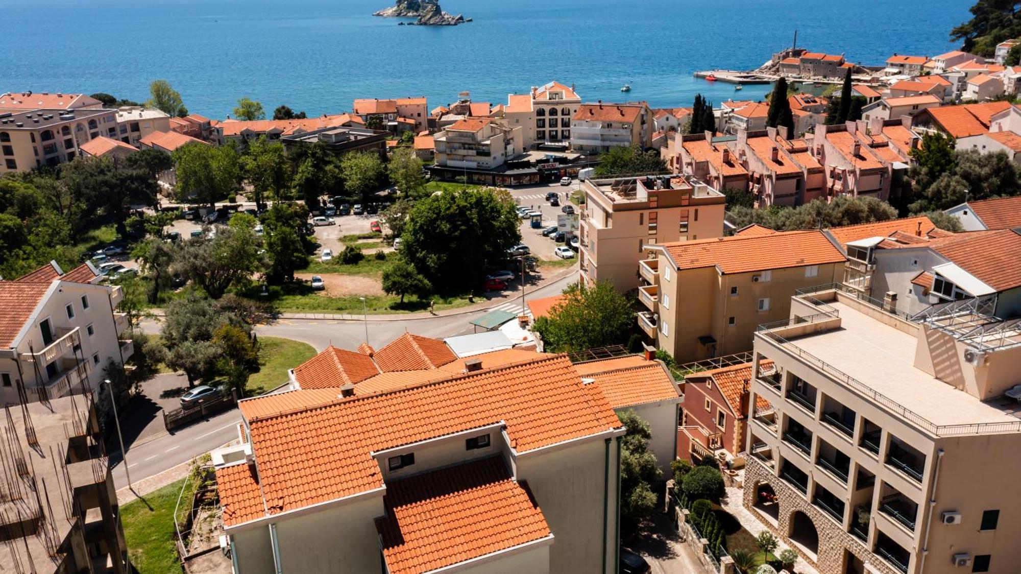 Guest House Medin Petrovac ภายนอก รูปภาพ