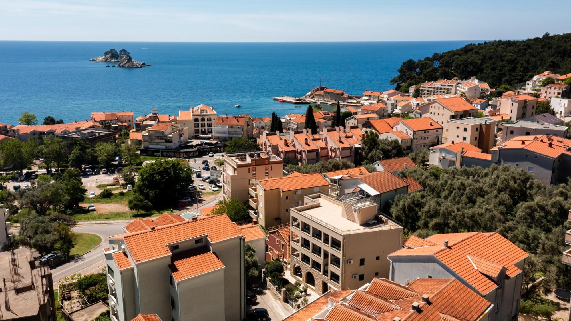 Guest House Medin Petrovac ภายนอก รูปภาพ