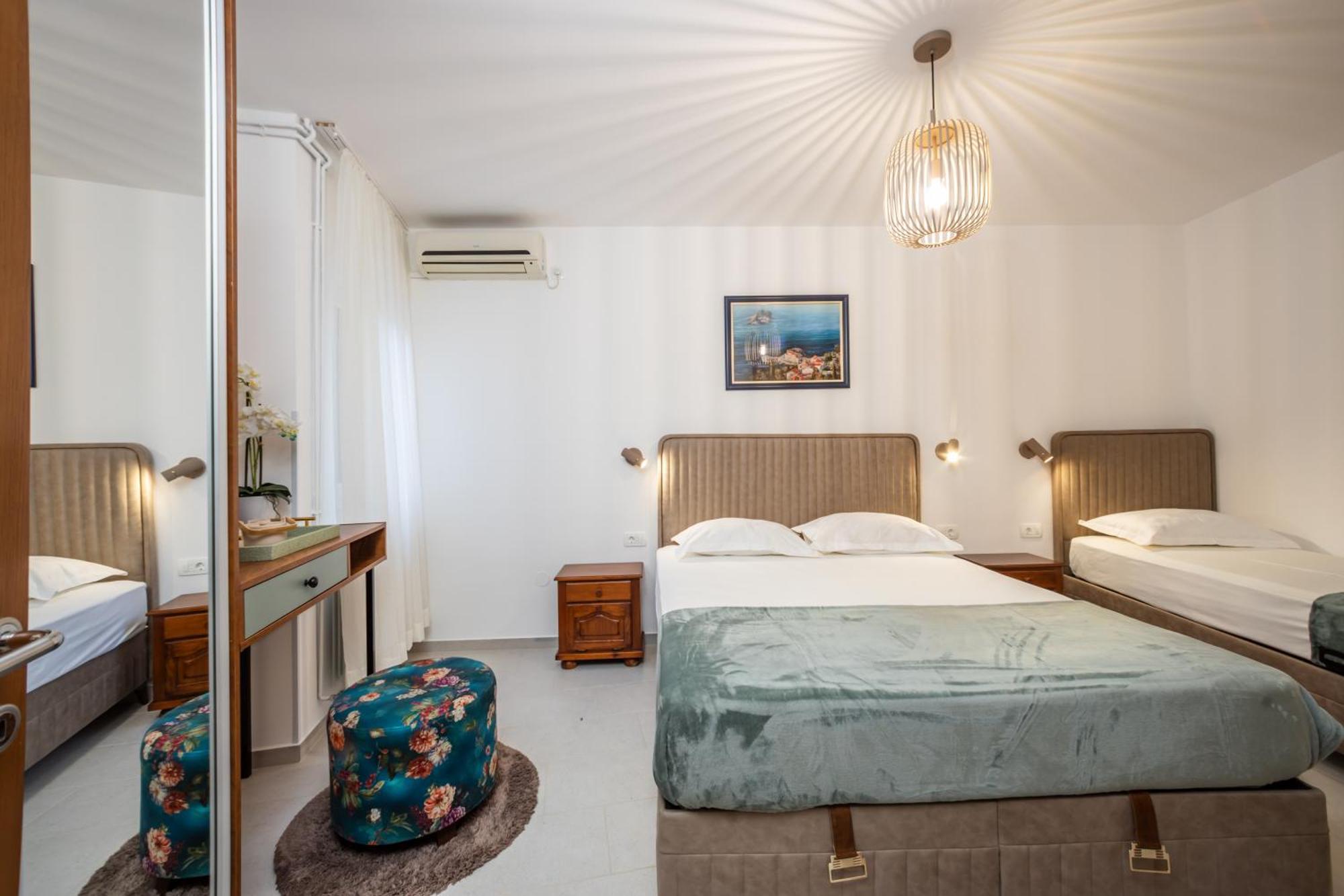 Guest House Medin Petrovac ภายนอก รูปภาพ