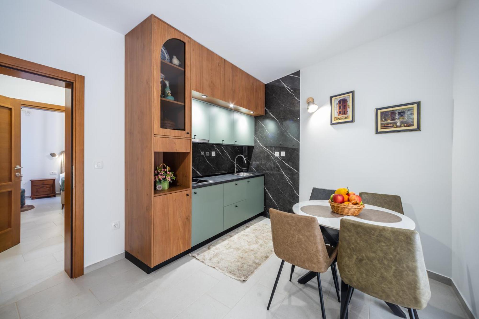 Guest House Medin Petrovac ภายนอก รูปภาพ