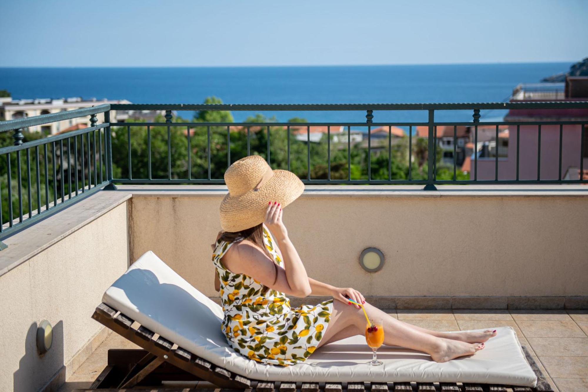 Guest House Medin Petrovac ภายนอก รูปภาพ