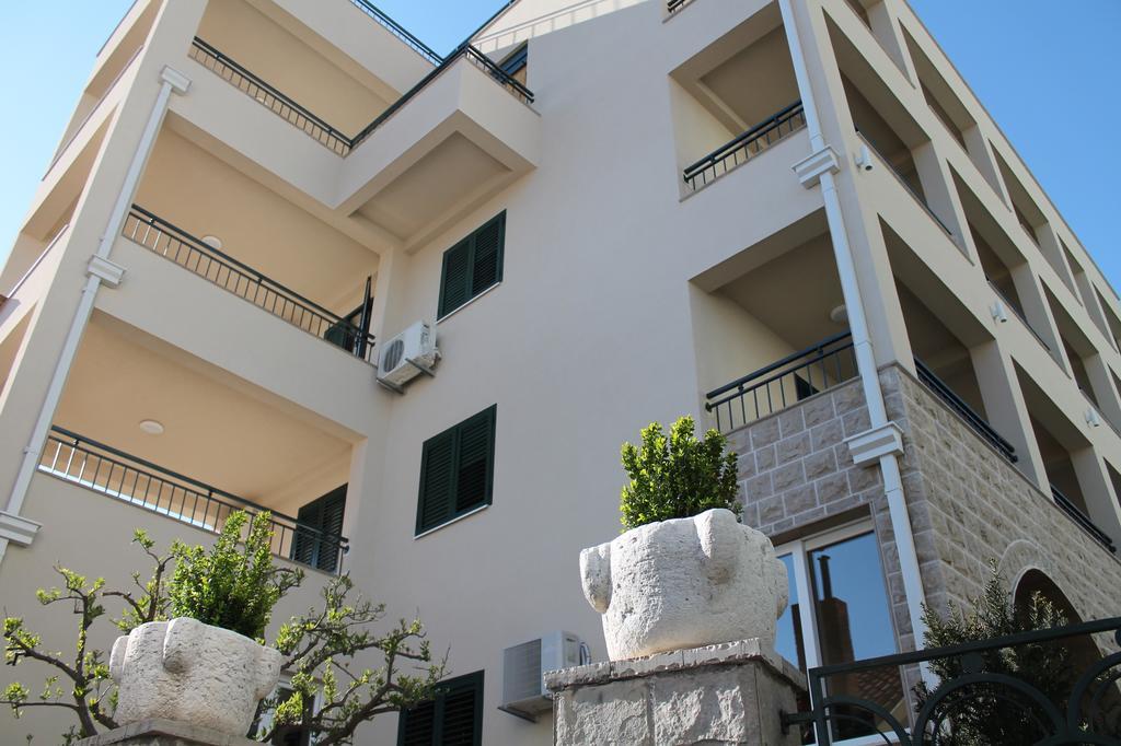 Guest House Medin Petrovac ภายนอก รูปภาพ